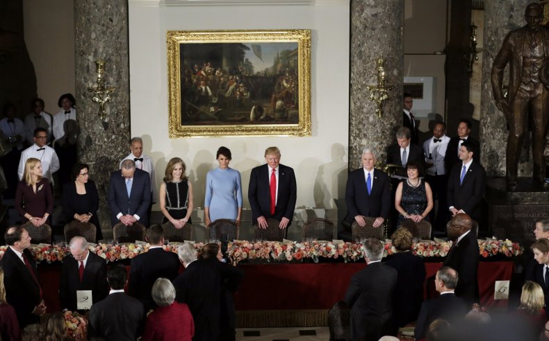 01_20_TrumpWH_39