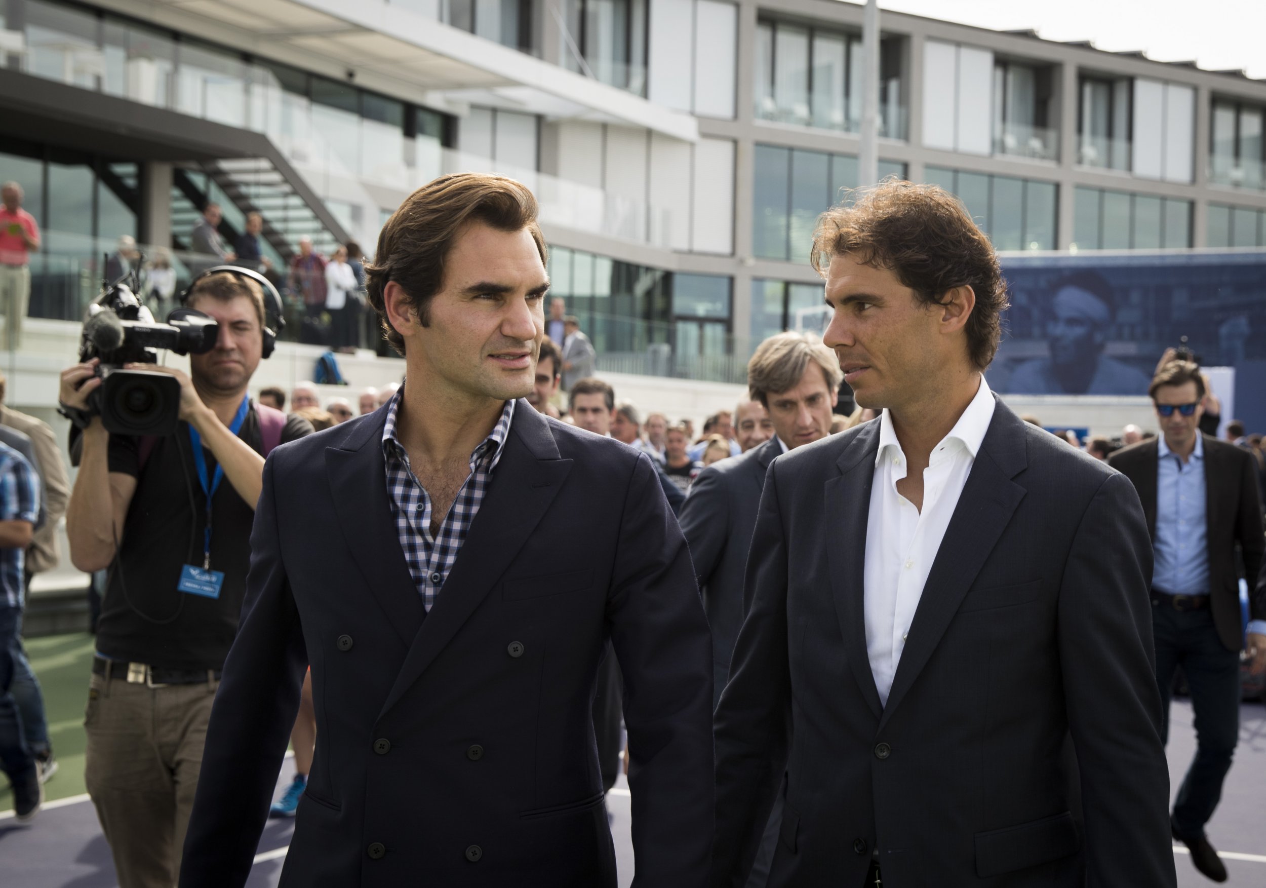 Roger Federer, left, with Rafael Nadal.
