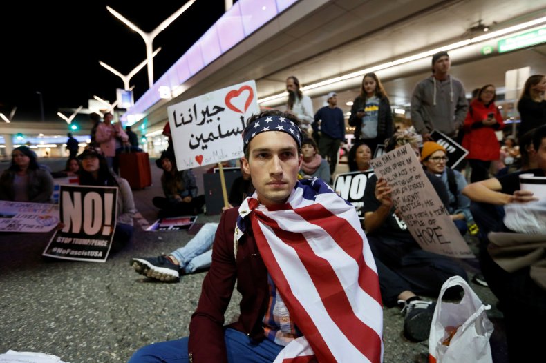 02_02_lax_02