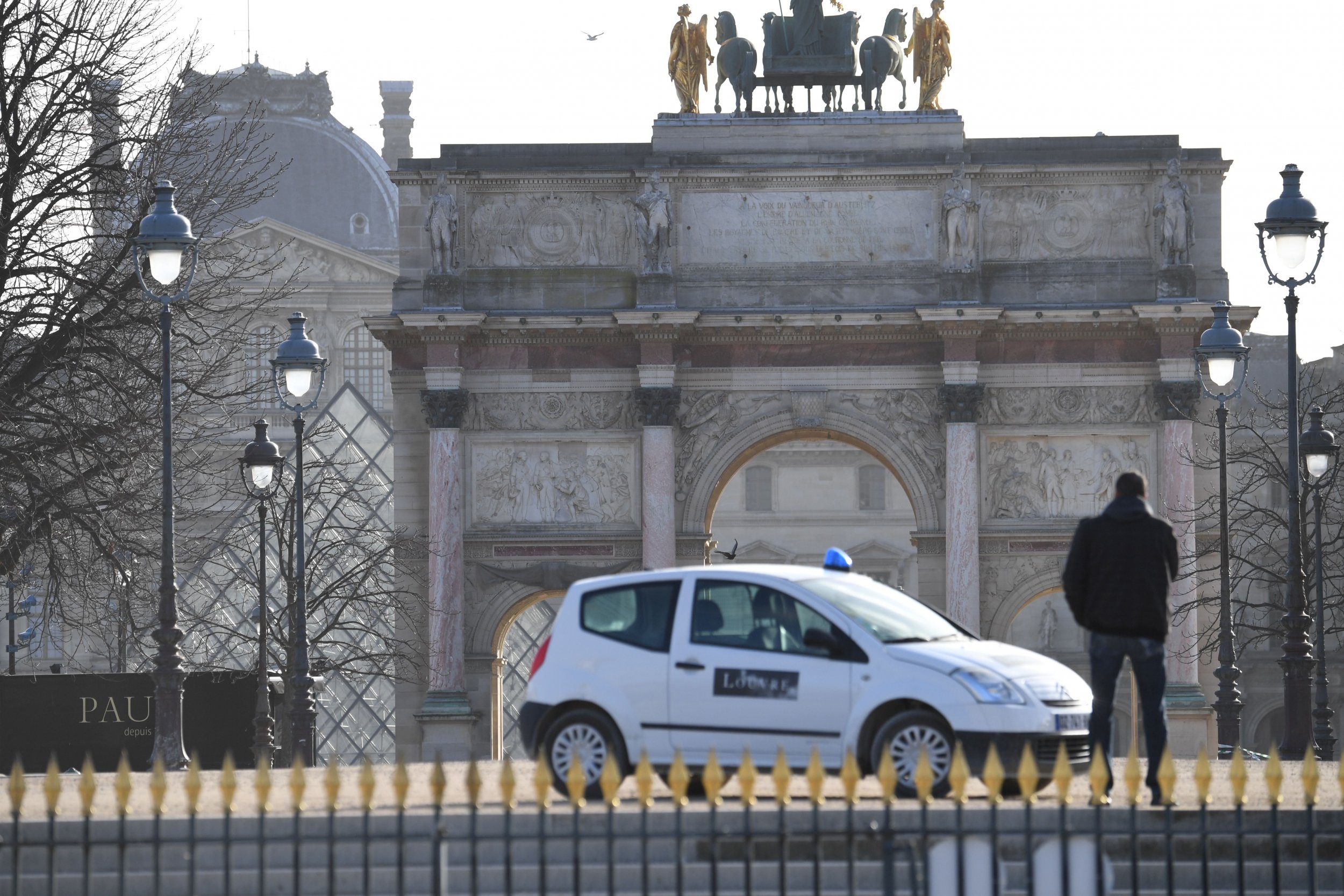 Louvre attack