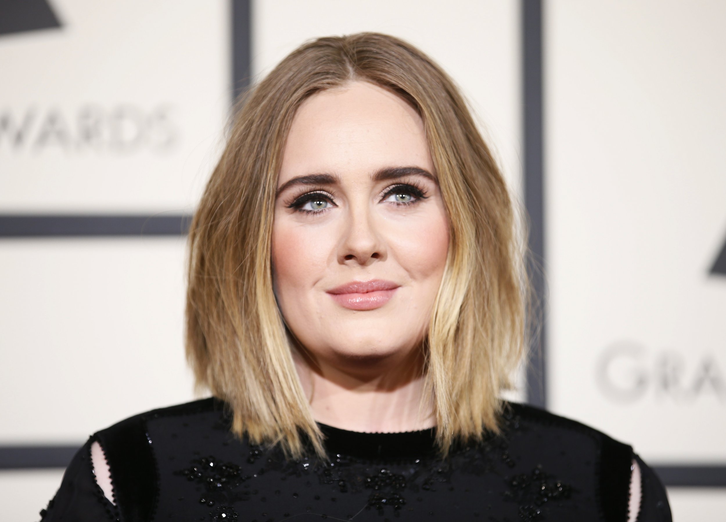 Adele's '25' Is a Perfect Grammy 'Album of the Year': Nostalgic, Boring