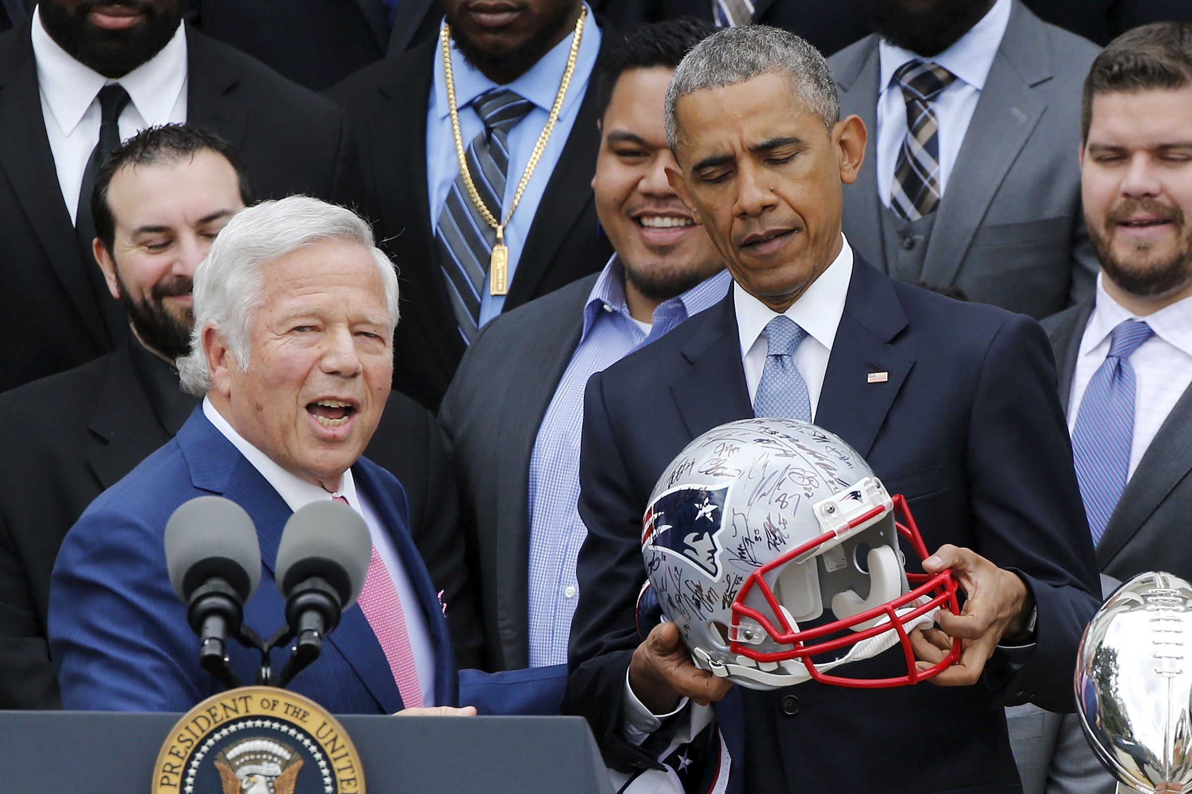 President Obama honors 1972 Miami Dolphins at White House