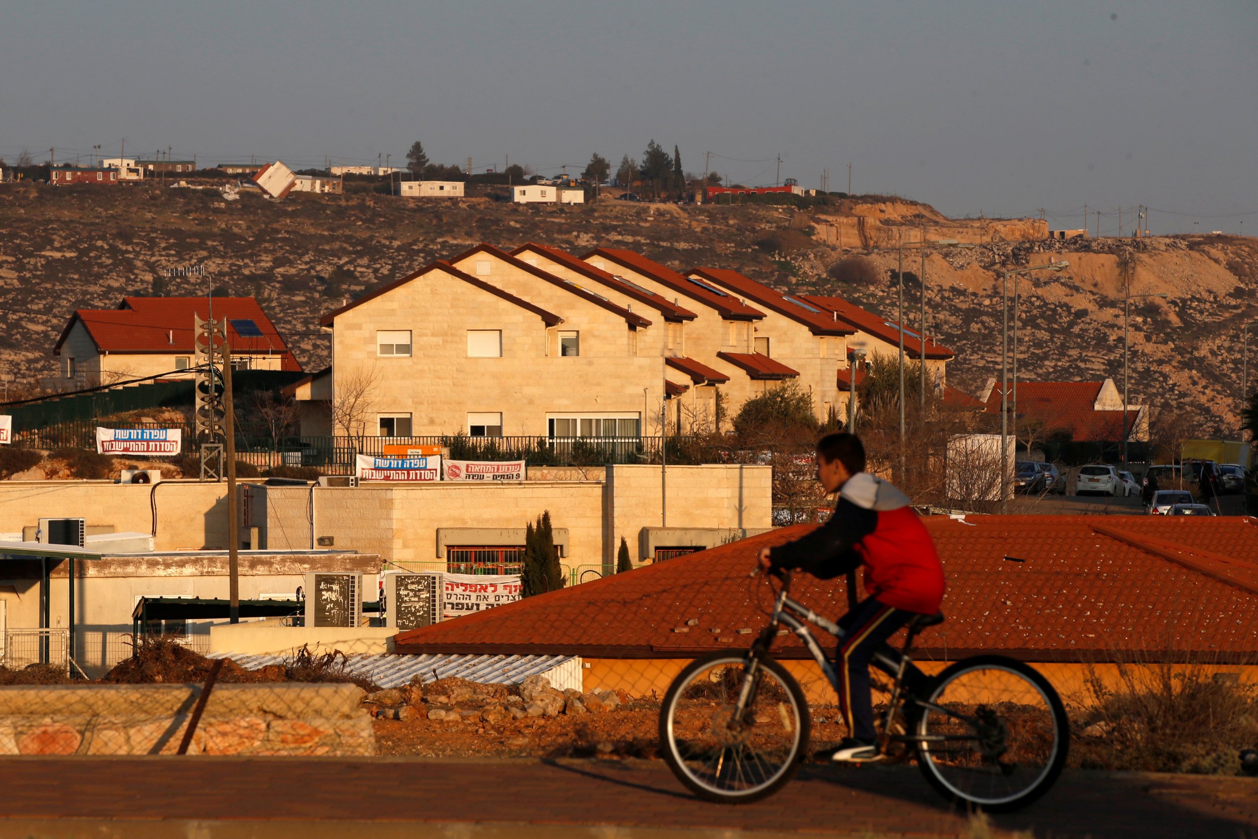 02_14_Israel_Settlement_01