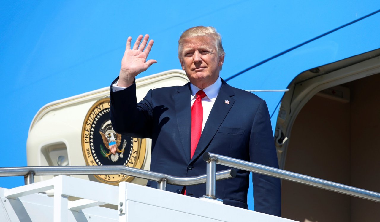 Donald Trump touring Boeing