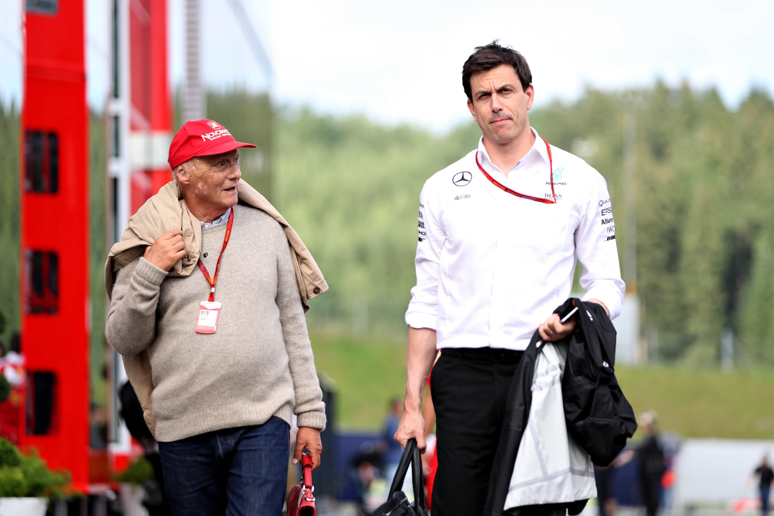 Niki Lauda (left) and Toto Wolff of Mercedes F1.
