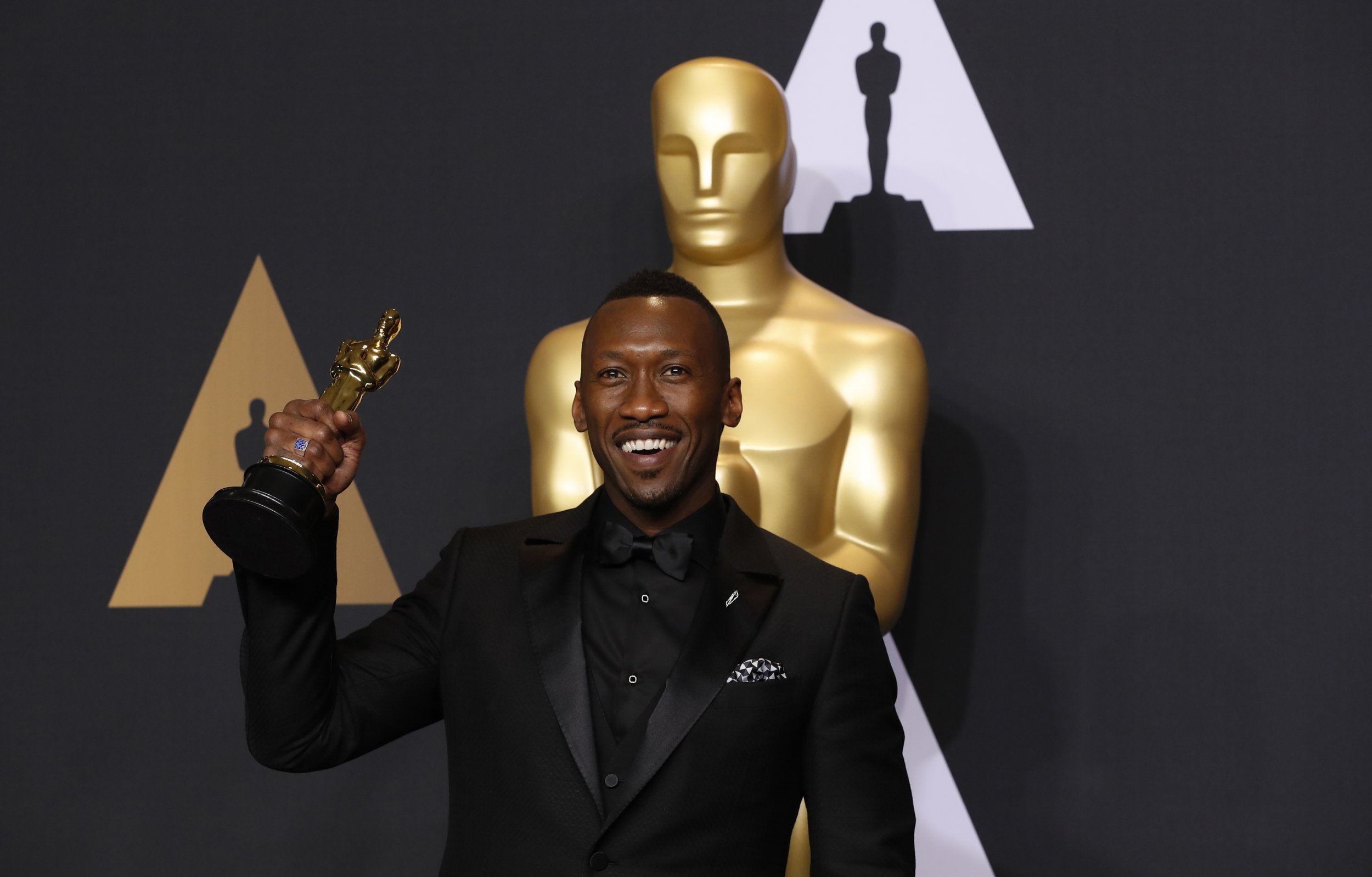 GQ Style - Moonlight's Mahershala Ali Picks His Own Oscar Winners -  Fashionably Male