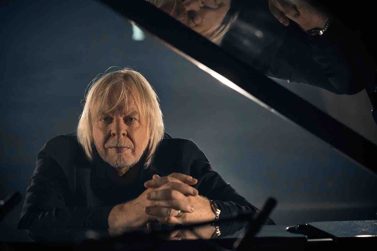 rick-wakeman-piano-portraits-photo-1_02