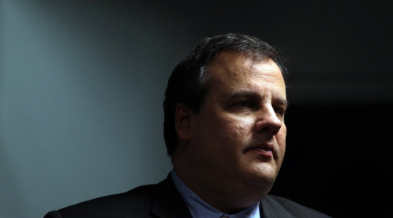 chris-christie-fe02-artlede