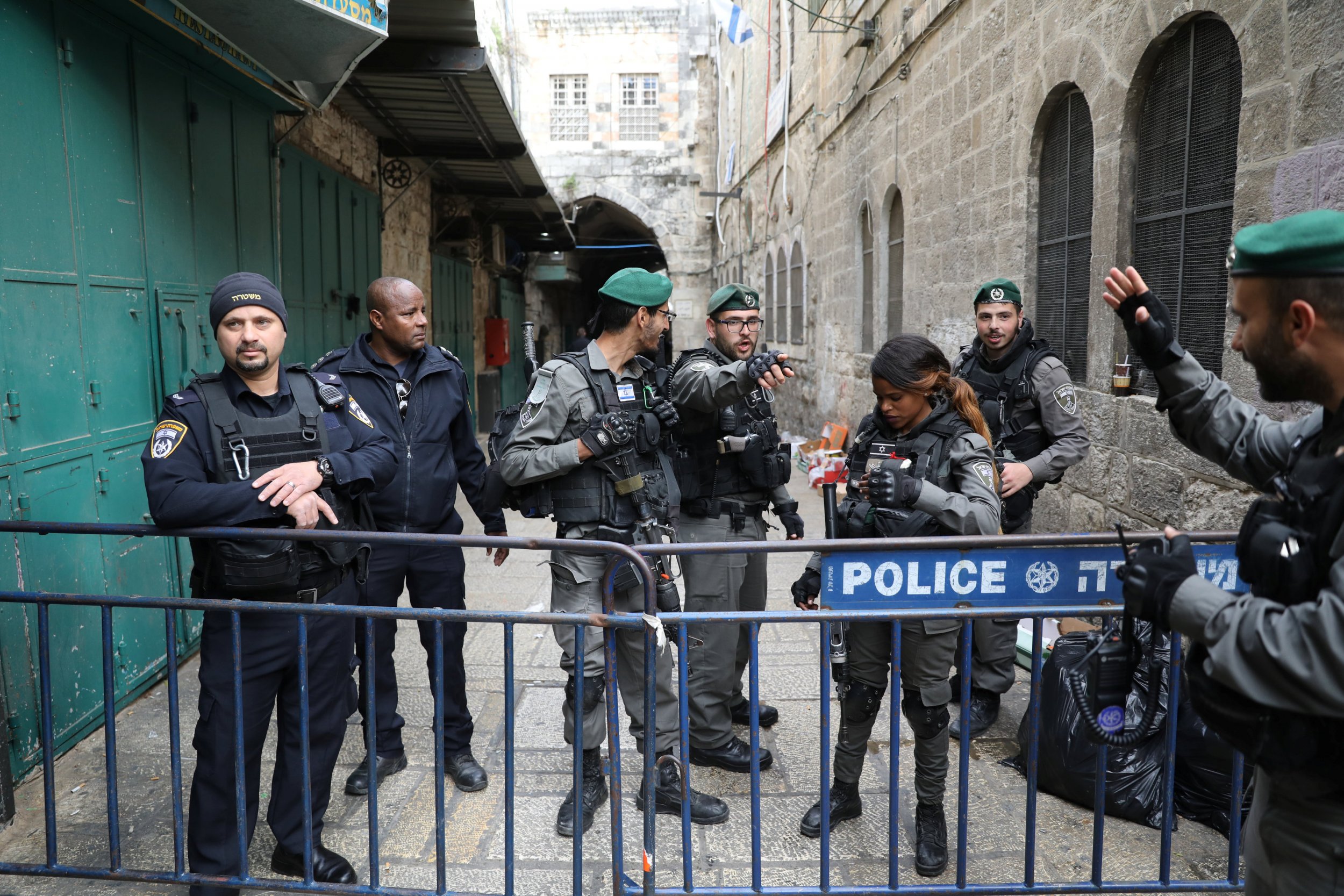 04_01_palestinian_01 04_01_palestinian_01