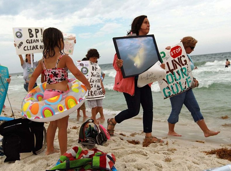 oil-spill-timeline-beach-protest-June-6