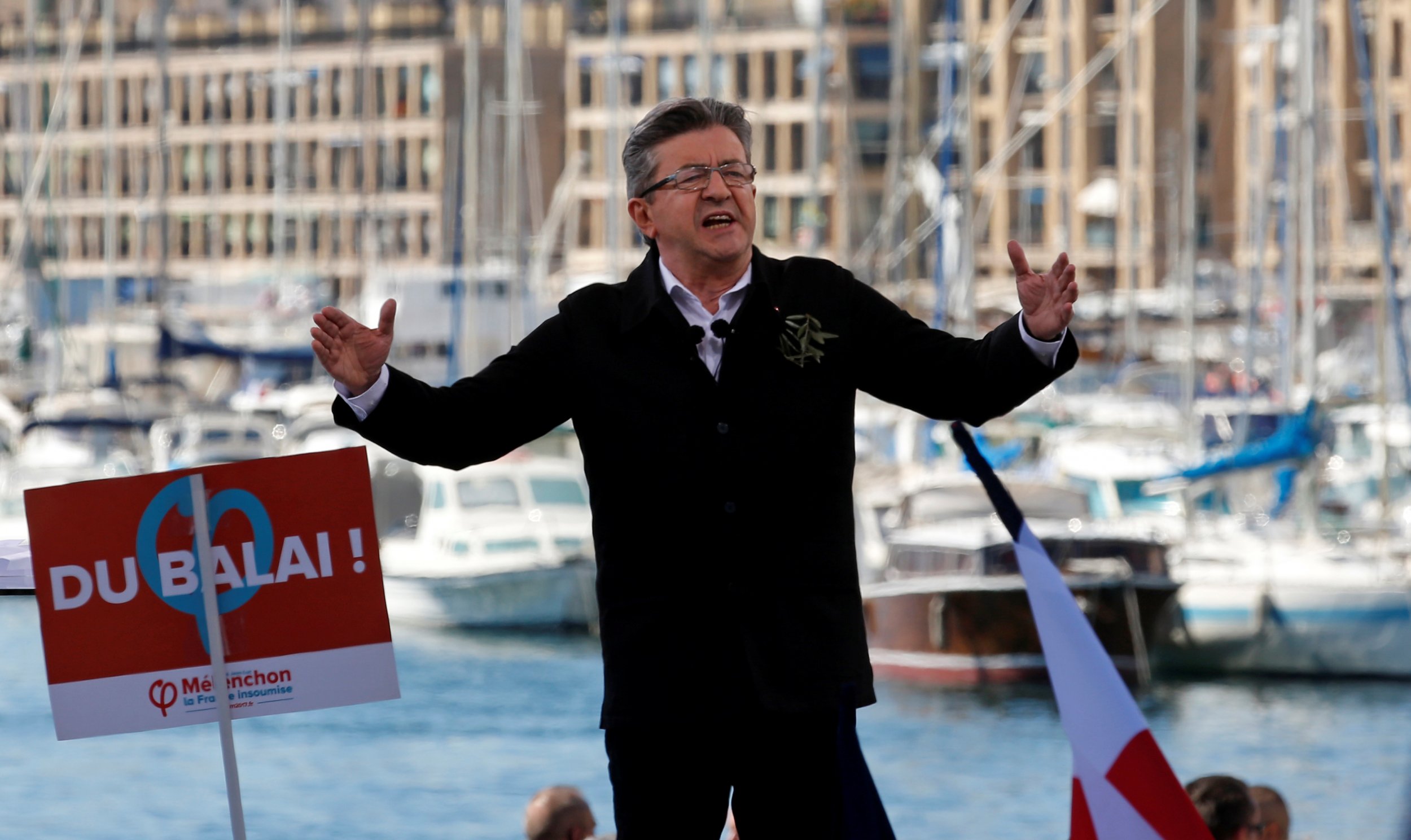 Fiscal Kombat : le gauchiste français Jean-Luc Mélenchon lance un jeu vidéo comme publicité de campagne