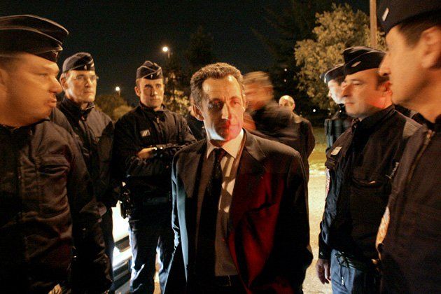 sarkozy-riots-2005-dickey-hsmall