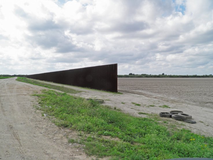 border wall 