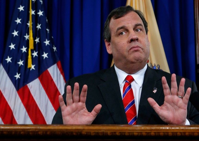 2017-03-30T213818Z_1_LYNXMPED2T1V7_RTROPTP_3_NEW-JERSEY-BRIDGEGATE-CHRISTIE