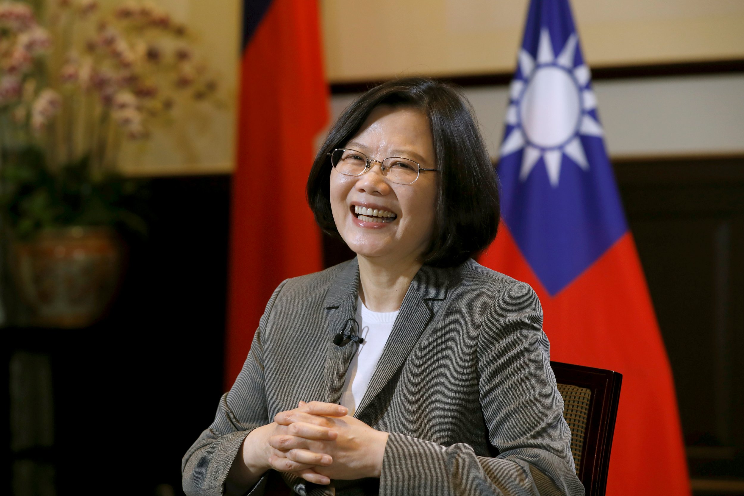 Trump Taiwan President Phone Call Could Happen Again Tsai Says - 