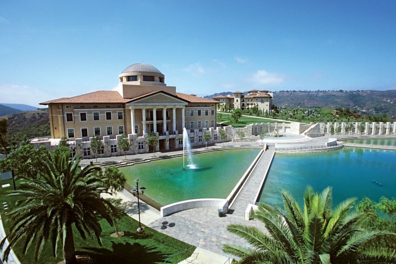 soka-university-ed11