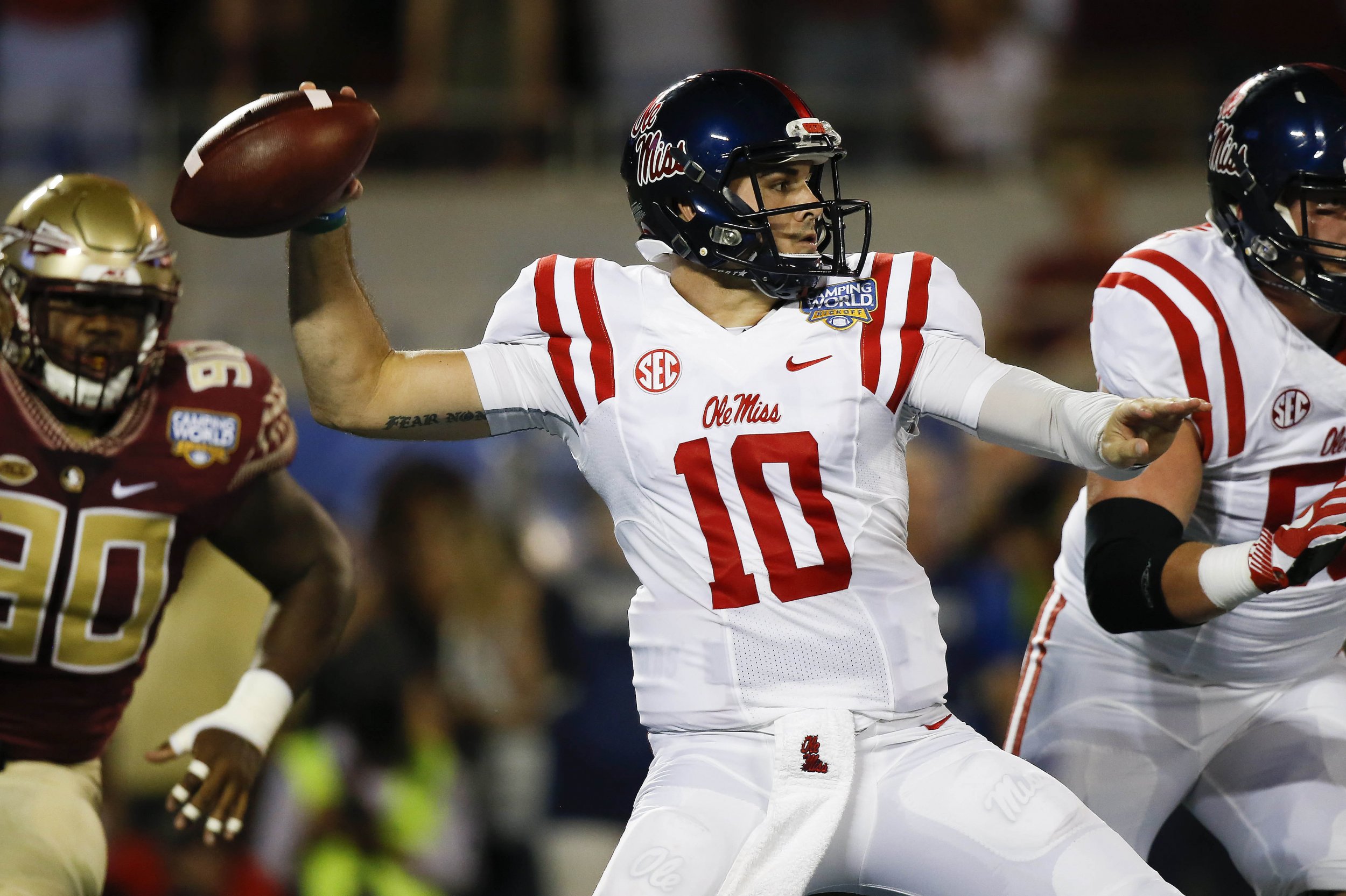 Ole Miss Quarterback Chad Kelly  Ole miss, Ole miss football, Ole