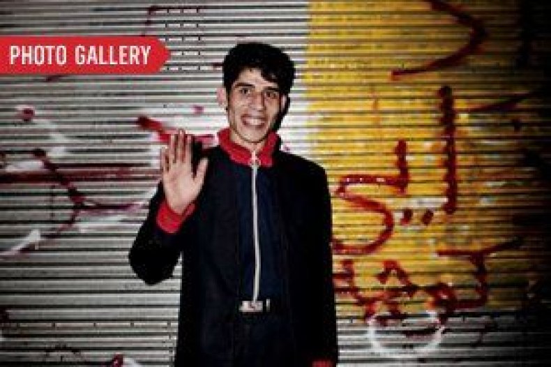 gal-tease-iran-portraits