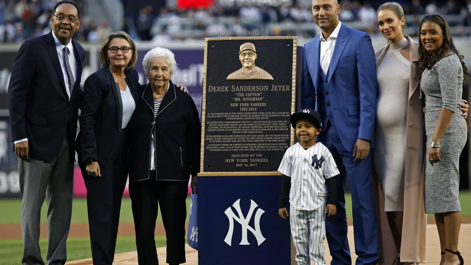 Yankees' A-Rod Says He'll Retire After 2017 Season : The Two-Way : NPR