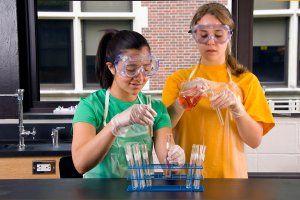 girls-science-hsmall