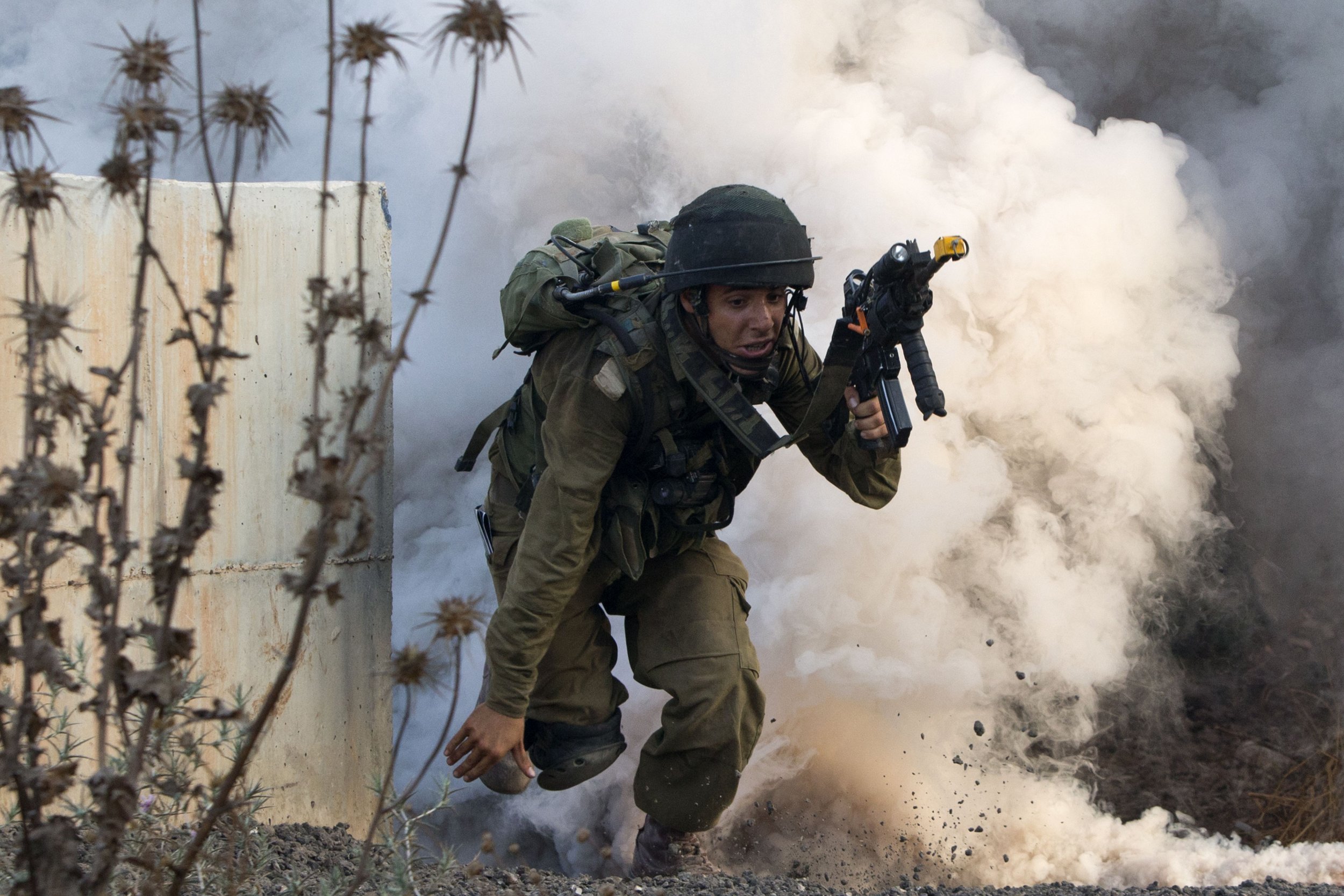 Israeli infantry simulating combat with Hezbollah