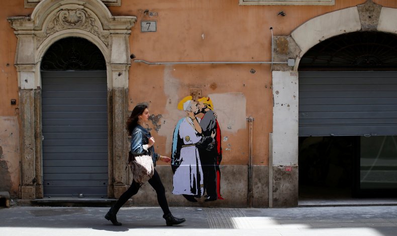 Trump Pope Graffiti