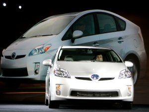 most-fuel-effficent-cars-2010-prius