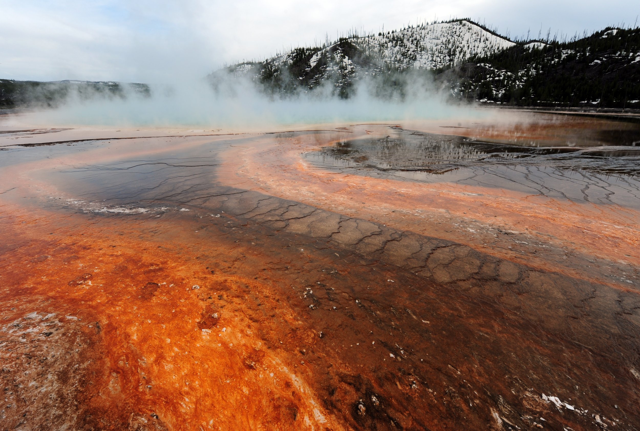 Yellowstone Supervolcano Hit by a Swarm of More Than 400 Earthquakes in