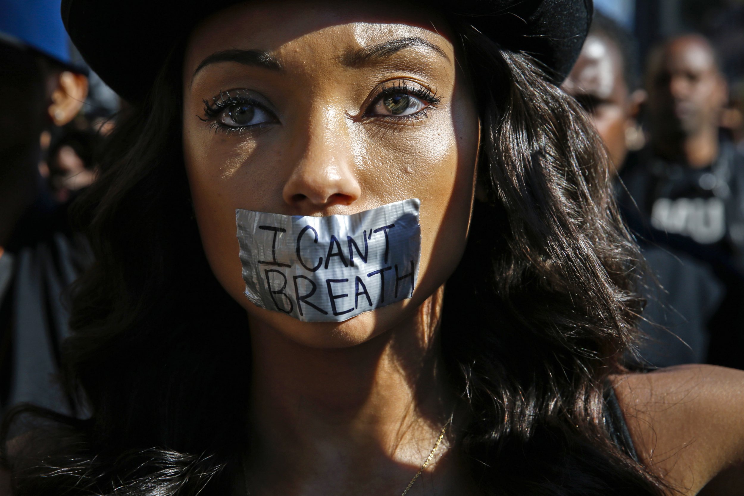 Фото lives. Блэк матер лайвс. США Black Lives matter. Black Lives matter девушки. США девушка черная.