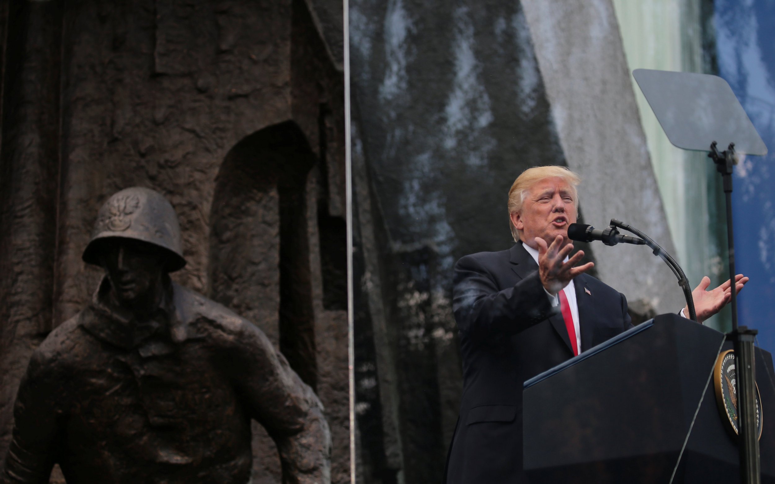 Trump Warsaw