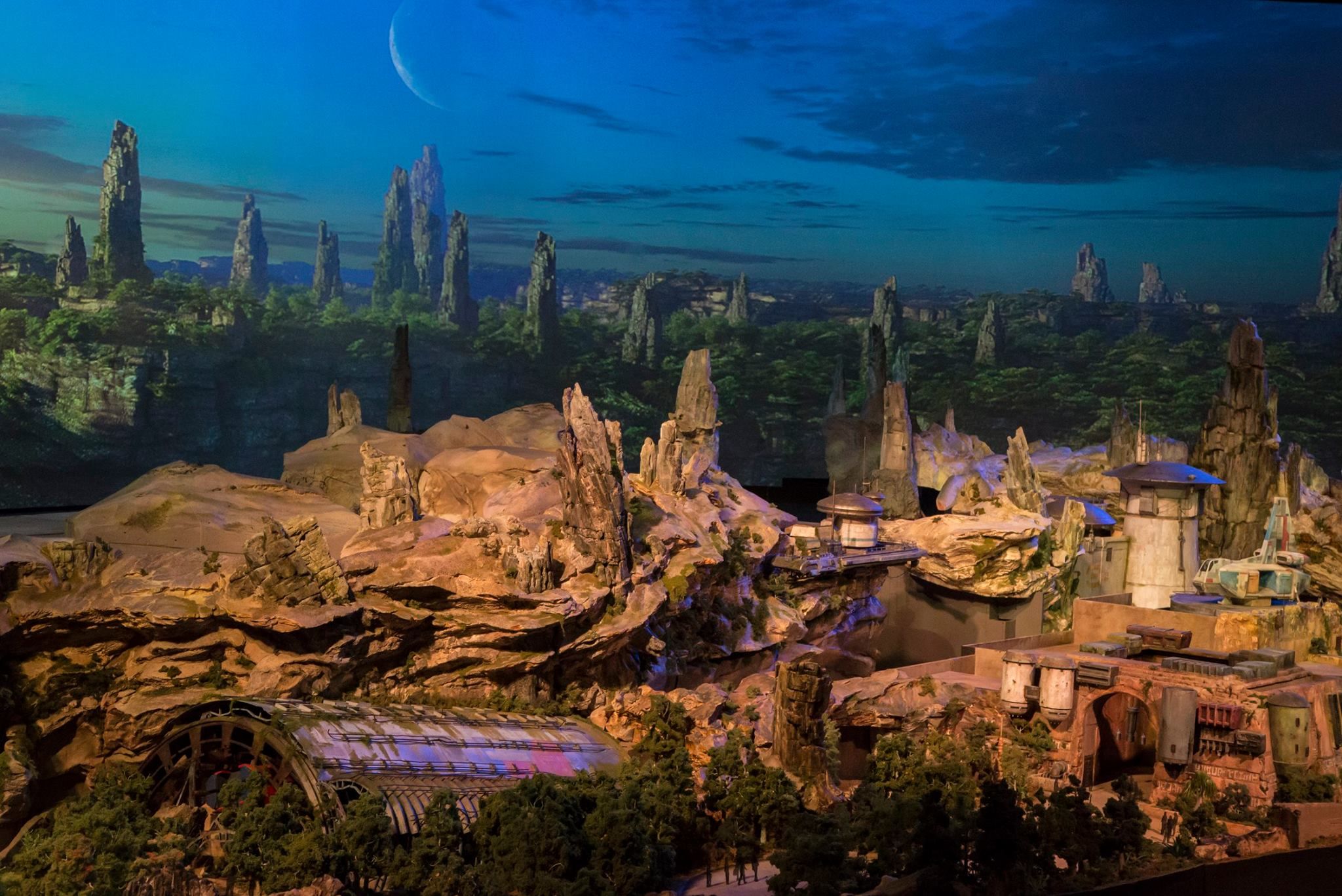 Star Wars Land Unveiled At Disney S D23 Expo Complete With Millennium Falcon And Tie Fighters