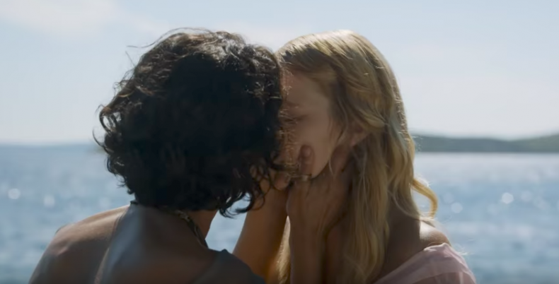 Ellaria kisses Myrcella