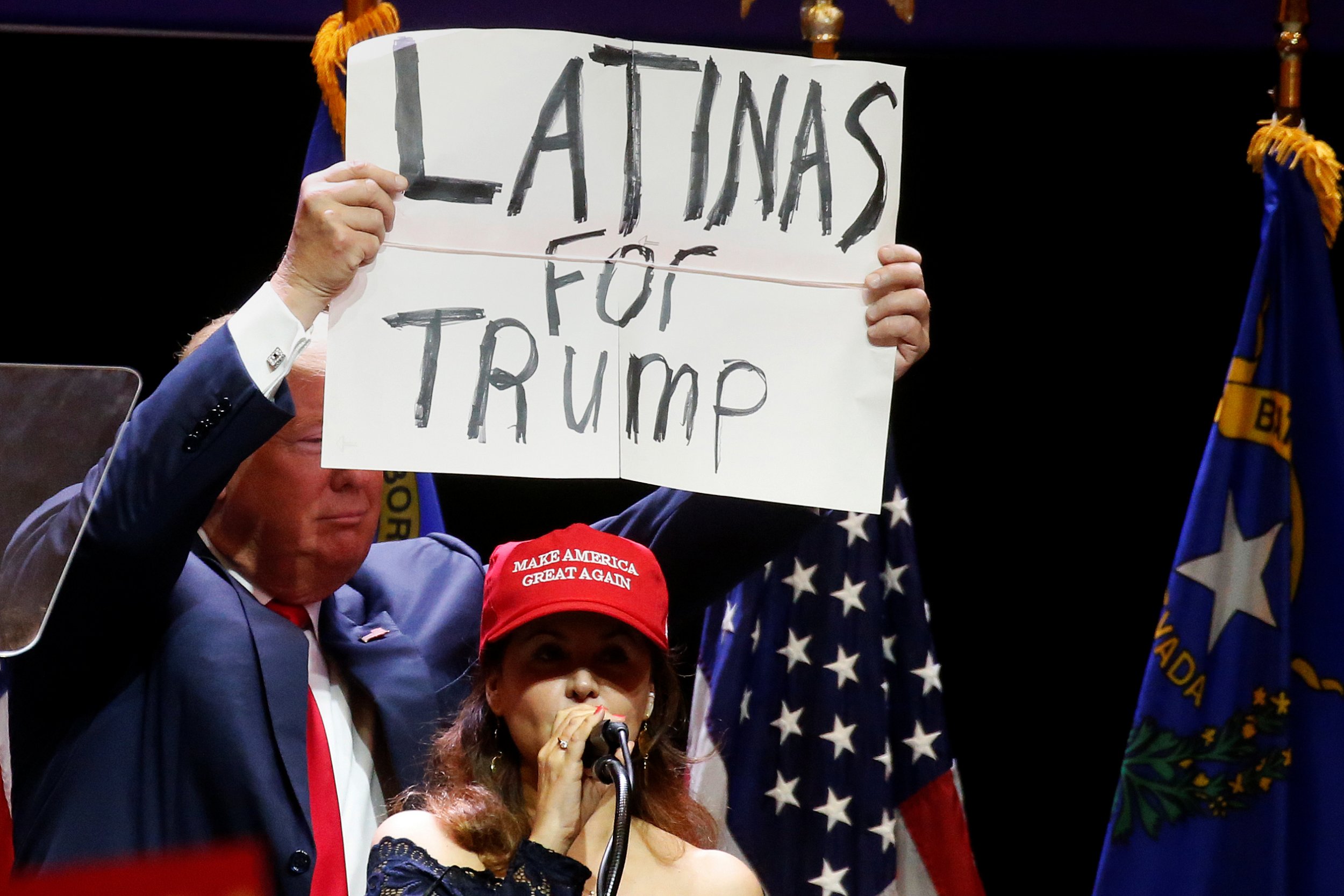 États-Unis : J'aime les Hispaniques !, déclare Trump en mangeant un taco