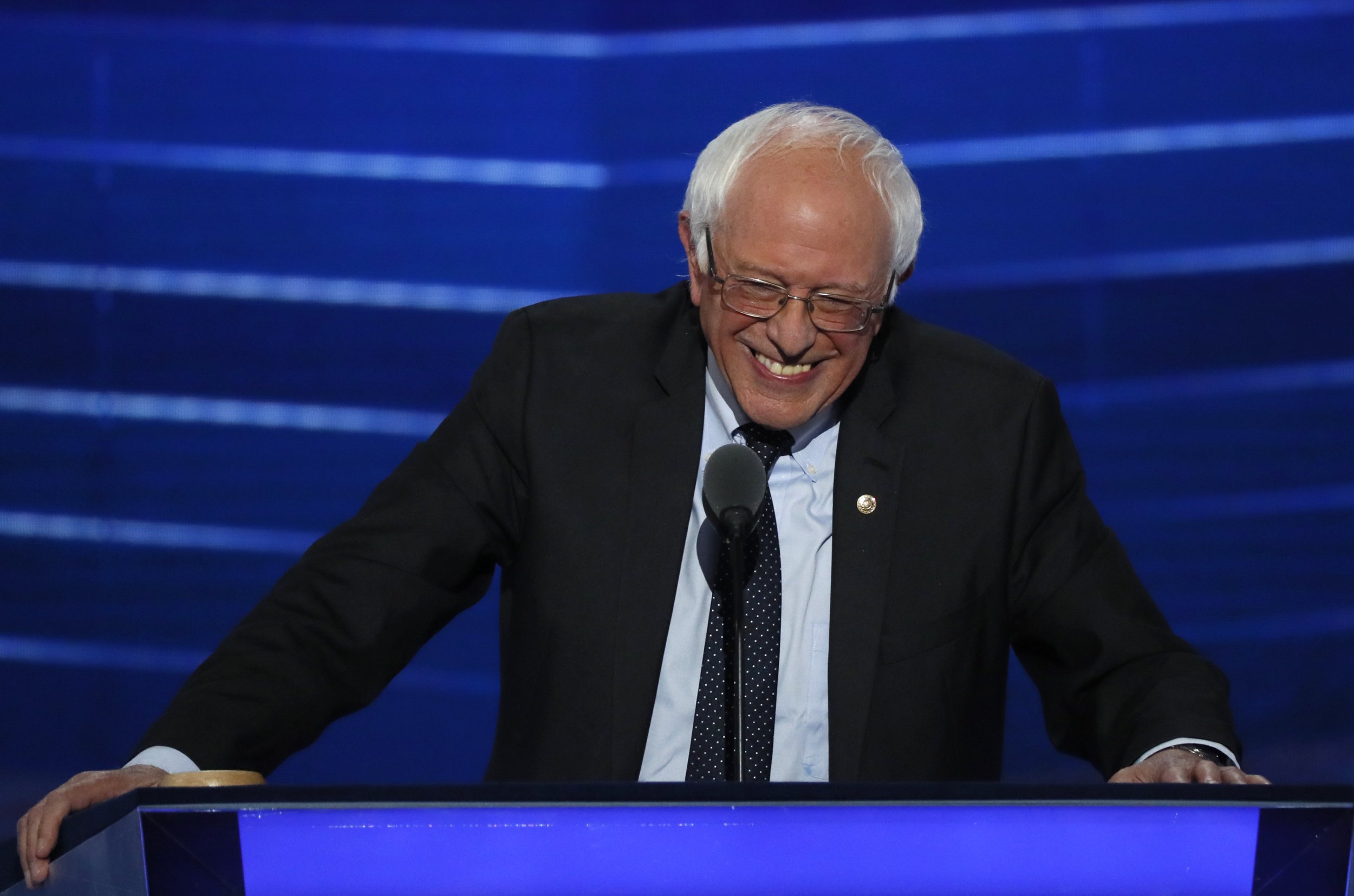 Bernie Sanders Is The Most Popular Us Politician Even As Some Blame Him For Clintons Loss 