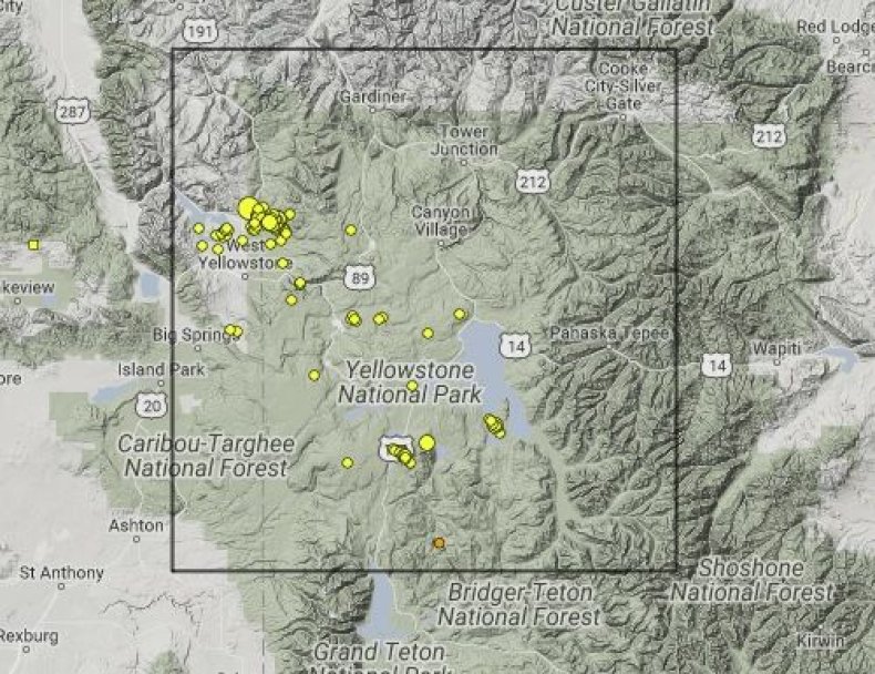 yellowstone earthquake swqarm