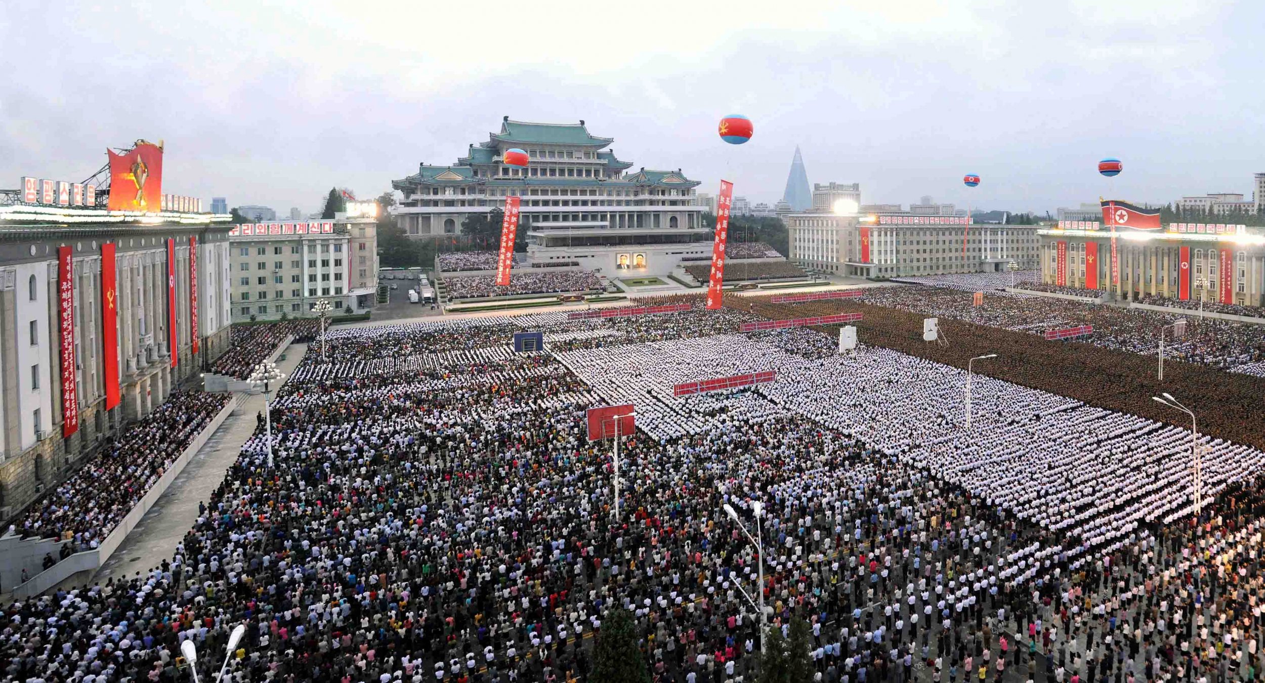 Pyongyang celebrates nuclear test 7