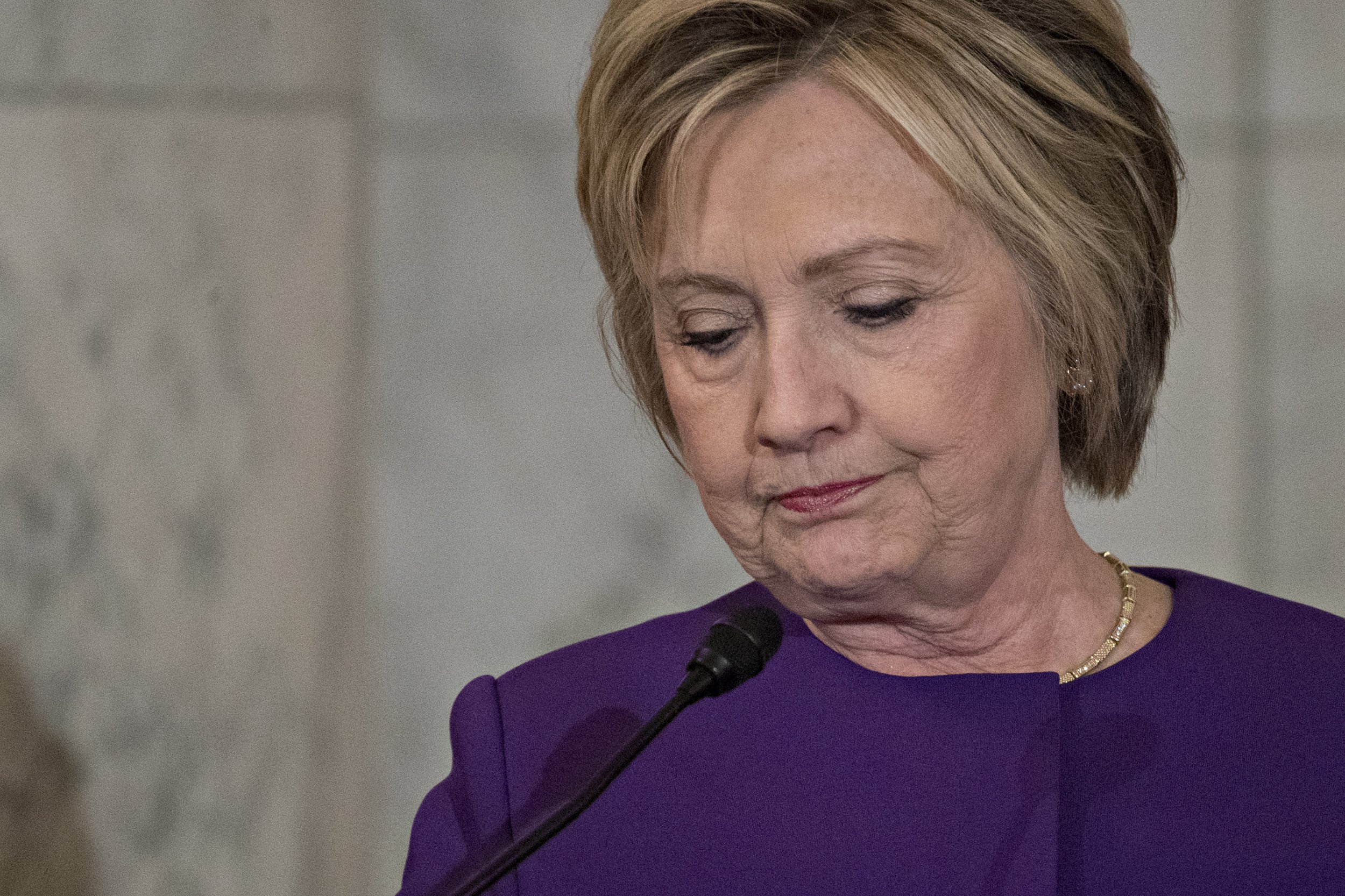 Hillary Clinton Ducks Question About Bills Sex Scandals After Metoo Says Harassment Is 