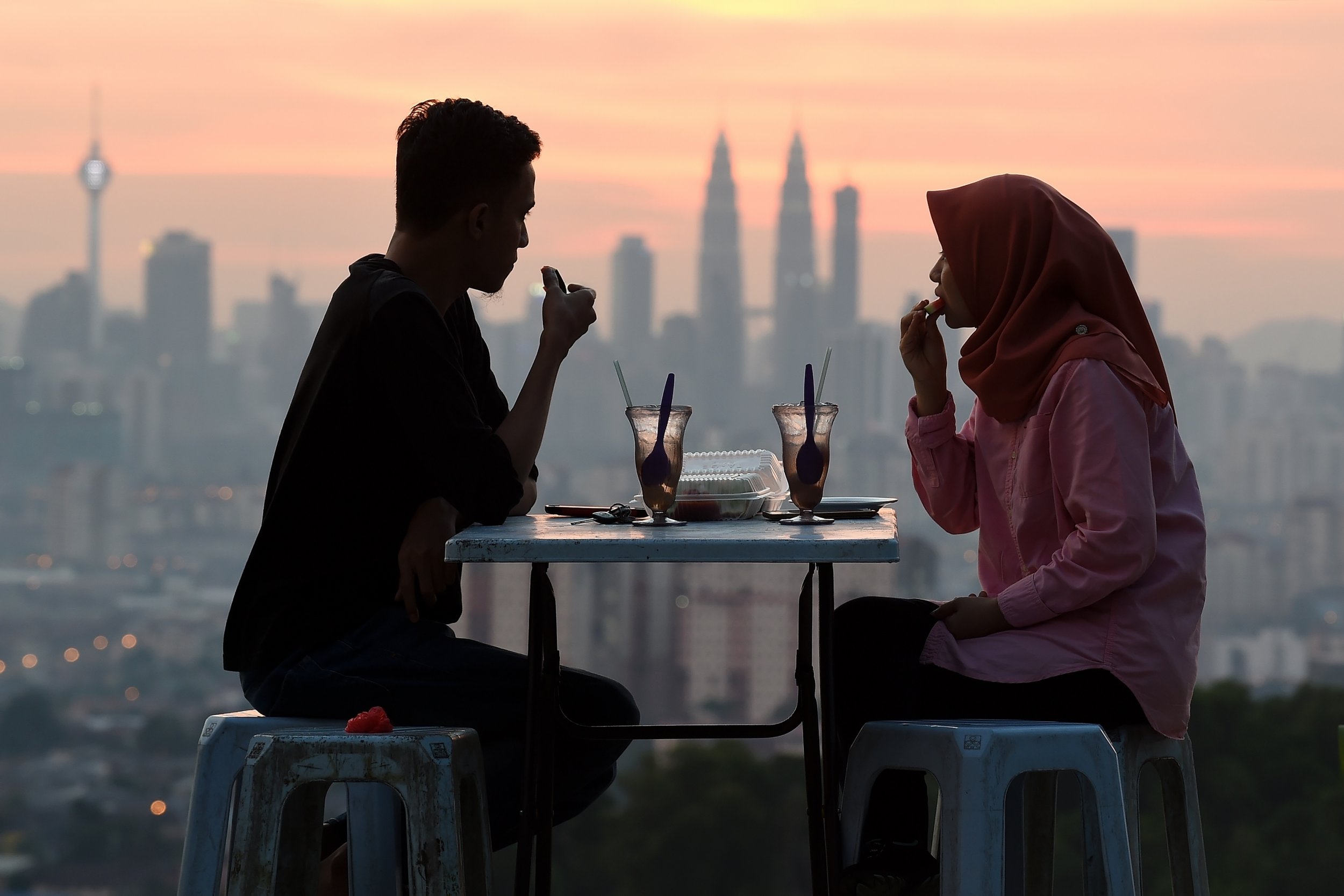 COUPLE എന്നതിനുള്ള ചിത്ര ഫലം