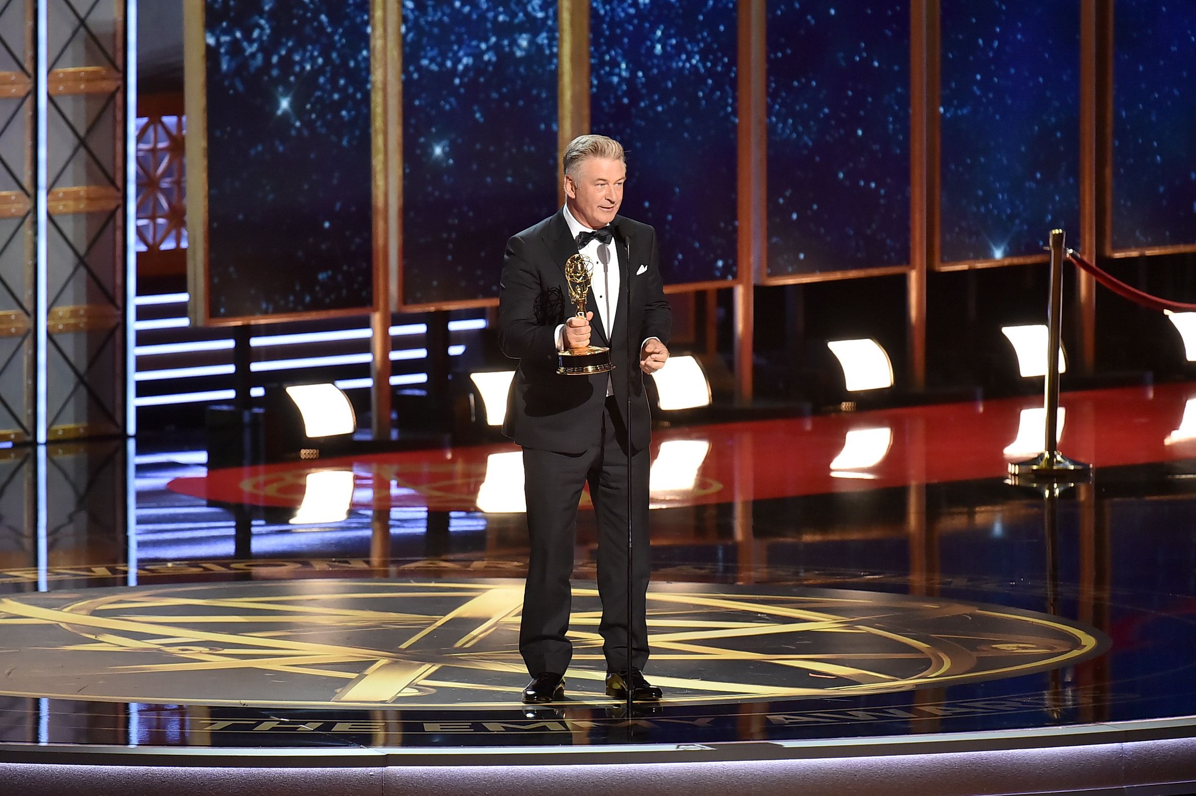 Alecd Baldwin wins Emmy, trolls Trump