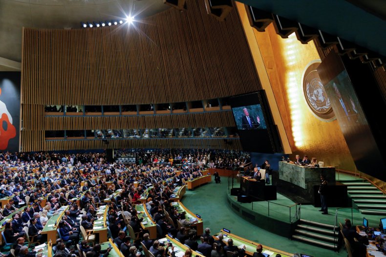 09_20_2017 Trump wide shot
