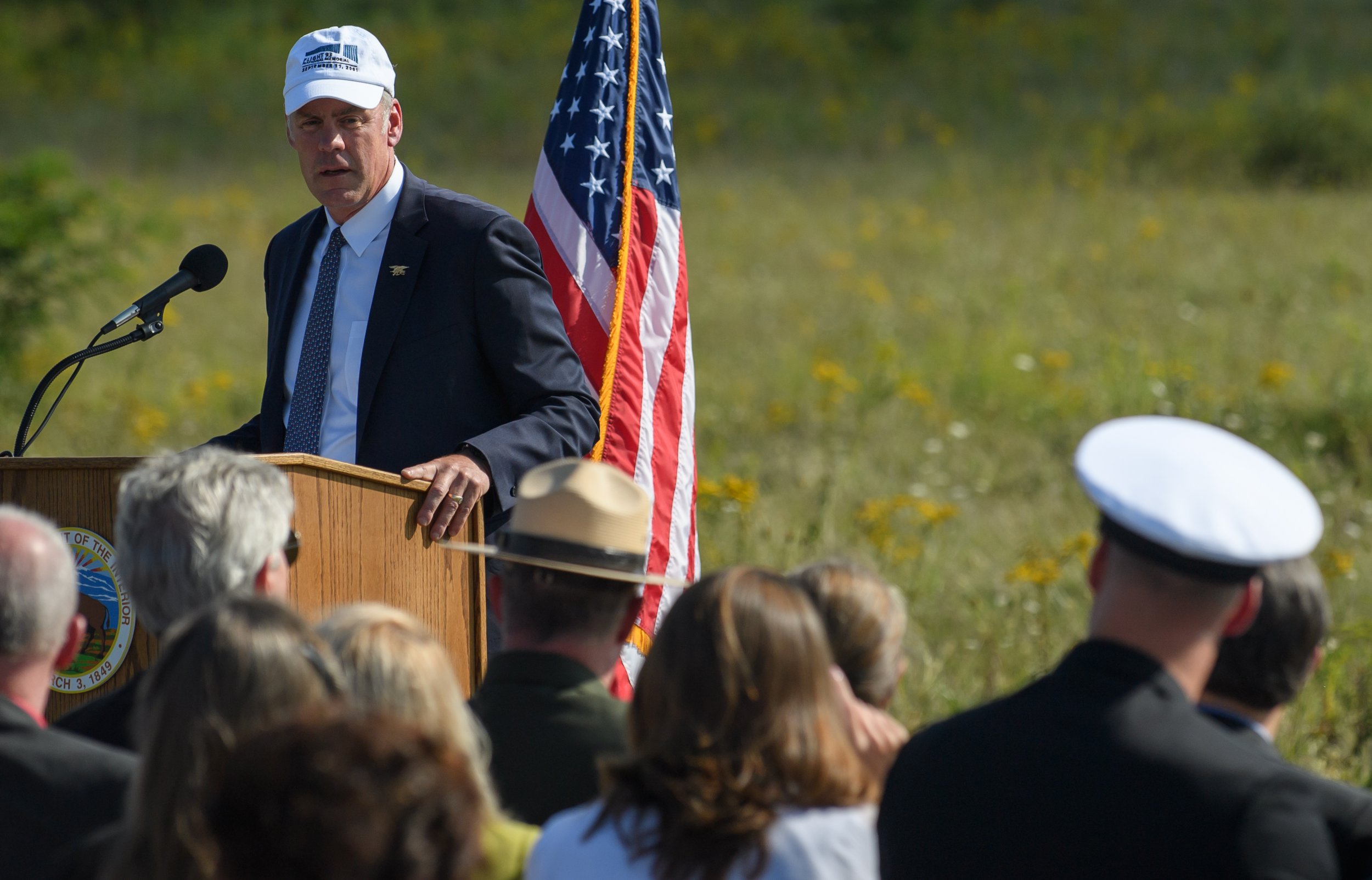 Trump S Interior Secretary Ryan Zinke Took Flights On