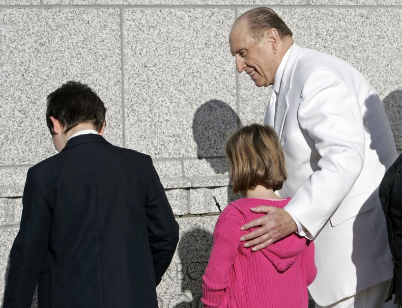 0929_Mormon_president_2