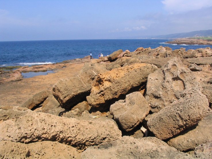 10_11_mediterranean_tsunami_debris 10_11_mediterranean_tsunami_debris