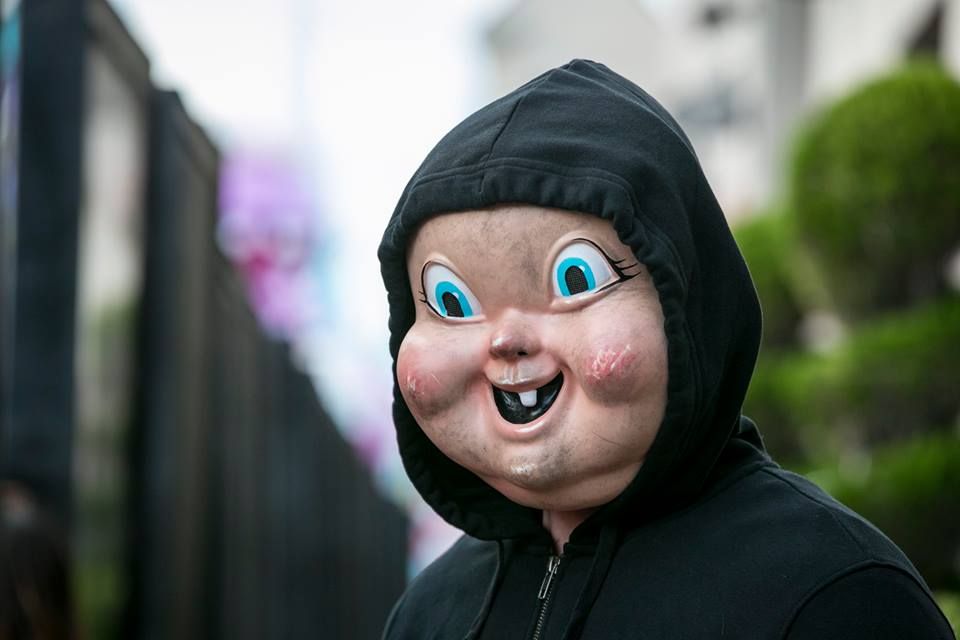 tandpine Forøge Alvorlig The Story Behind 'Happy Death Day''s Creepy Baby Mask and Tree's Best Lines