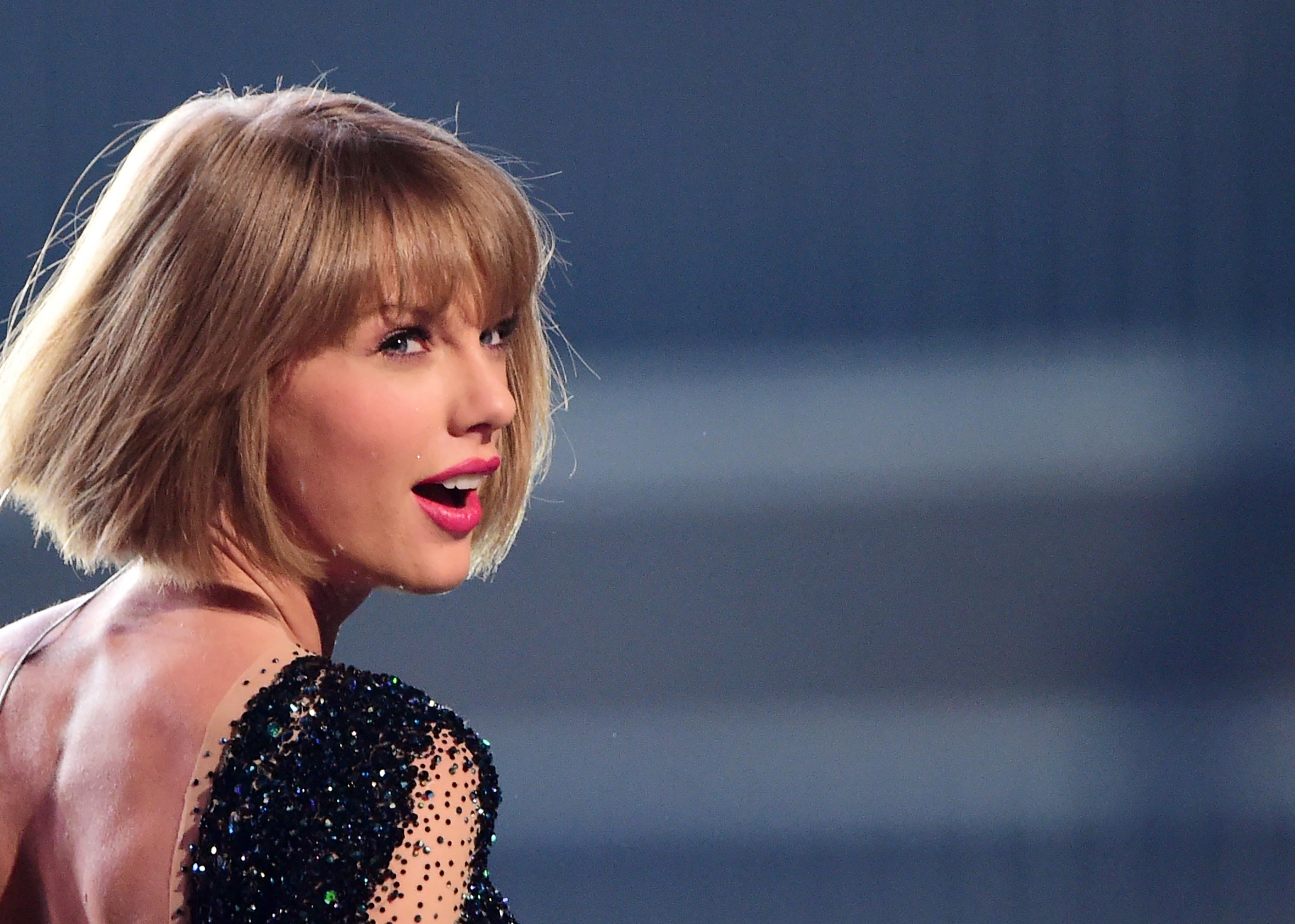 The Logic Behind Taylor Swift's Superstition — Her Lucky Number 13