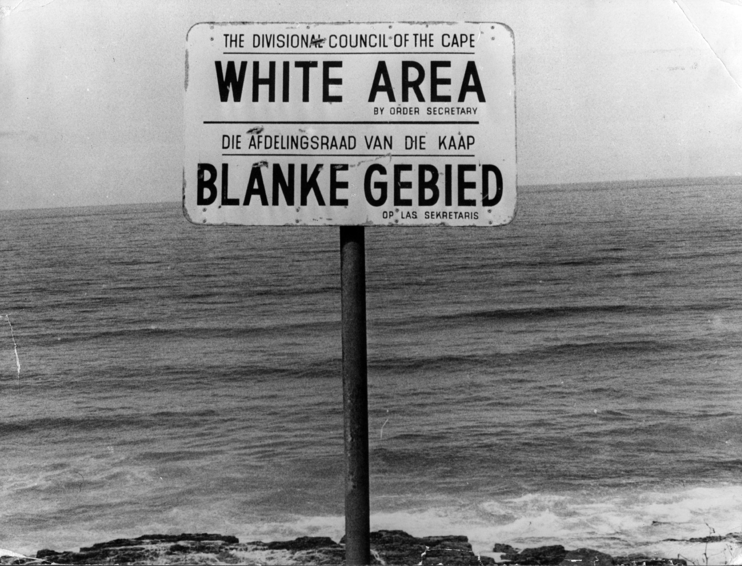 1023_South_Africa_racism