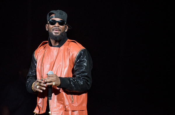 A Timeline of the Many Sexual Misconduct Accusations Against R. Kelly