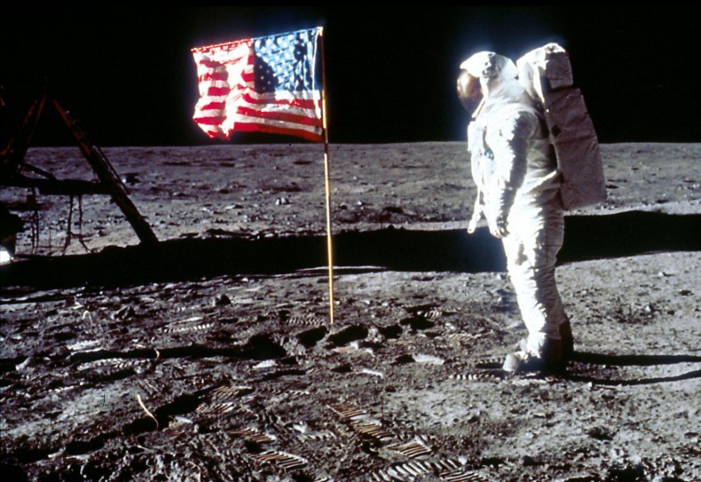10_24_moon_apollo_aldrin