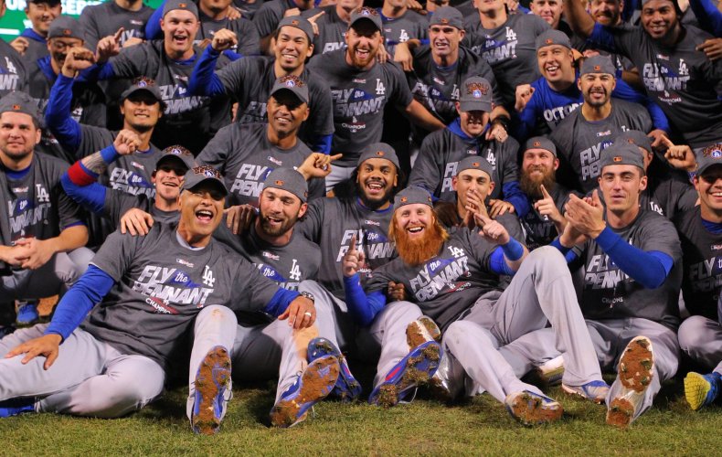 10_24_dodgers_02