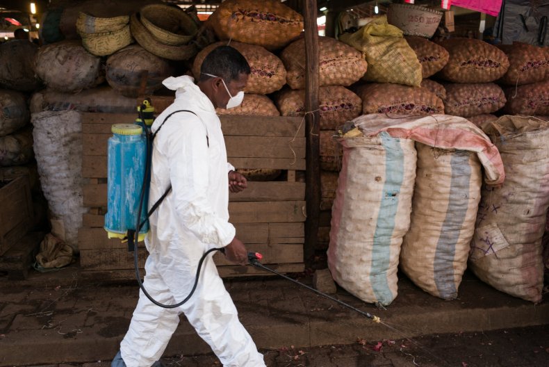 1026_Madagascar_plague_2